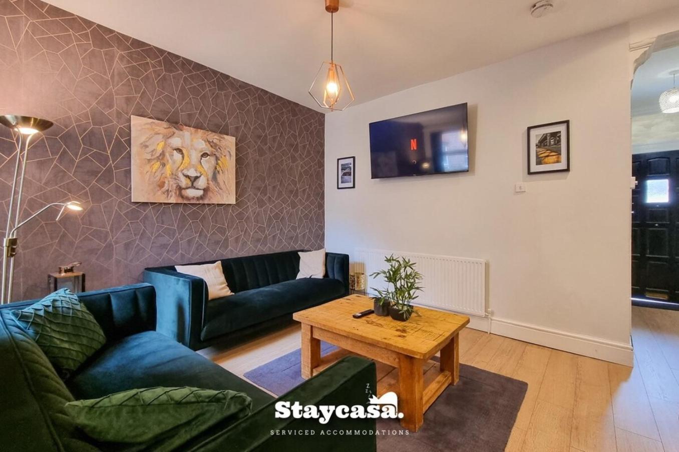 Clarence Co-Living - Private Room Self-Cater マンチェスター エクステリア 写真