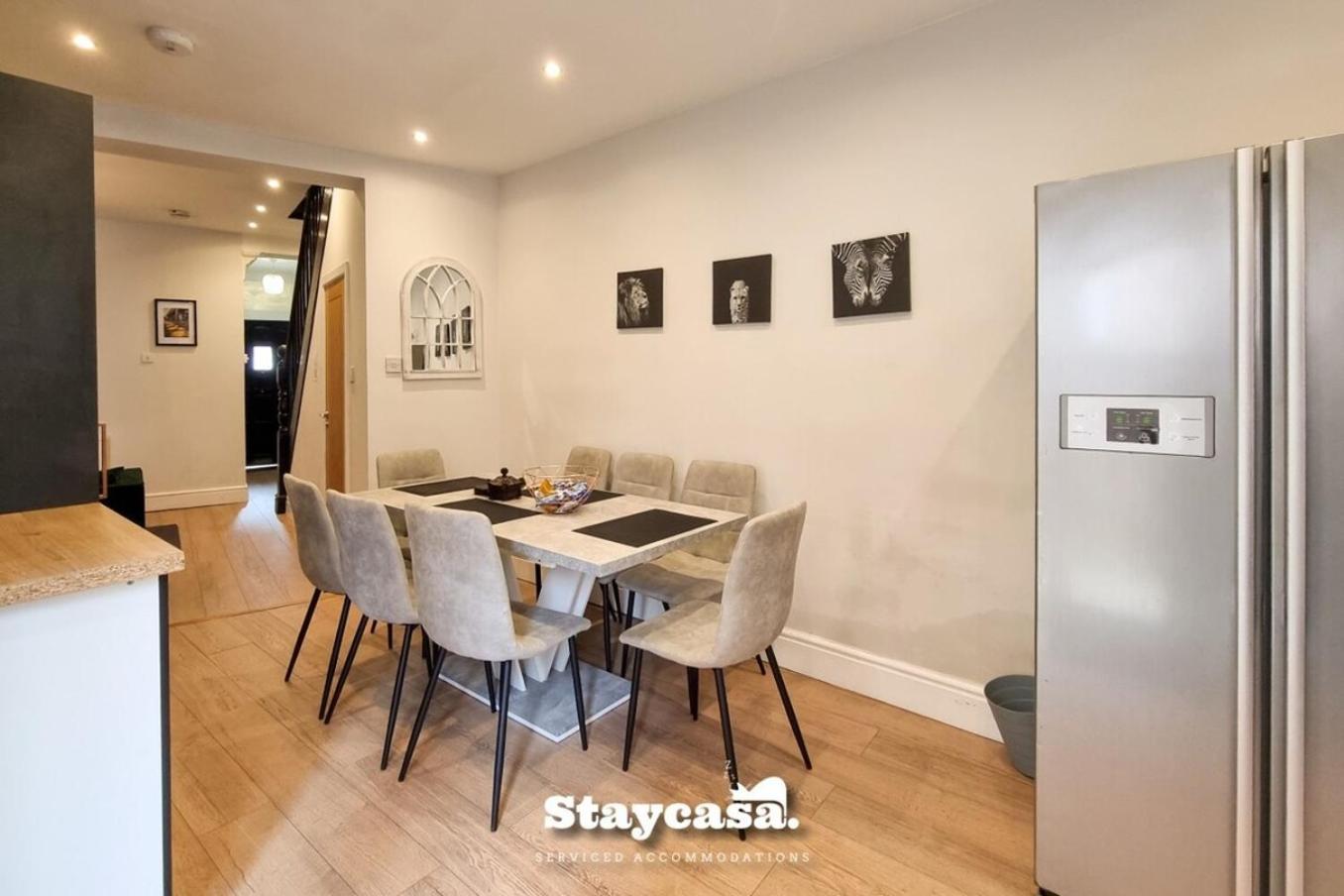 Clarence Co-Living - Private Room Self-Cater マンチェスター エクステリア 写真