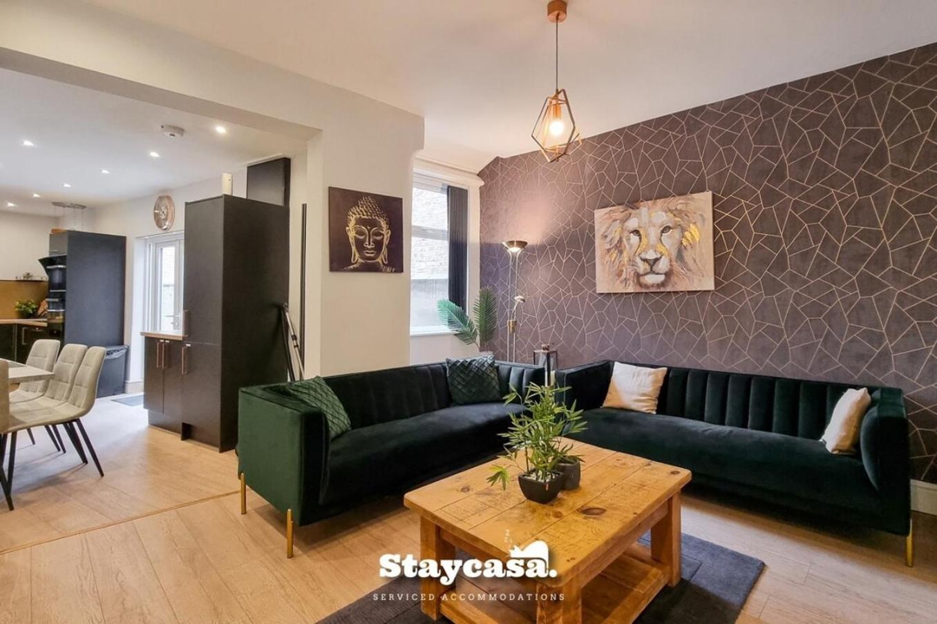 Clarence Co-Living - Private Room Self-Cater マンチェスター エクステリア 写真