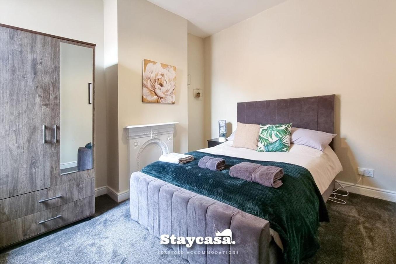 Clarence Co-Living - Private Room Self-Cater マンチェスター エクステリア 写真